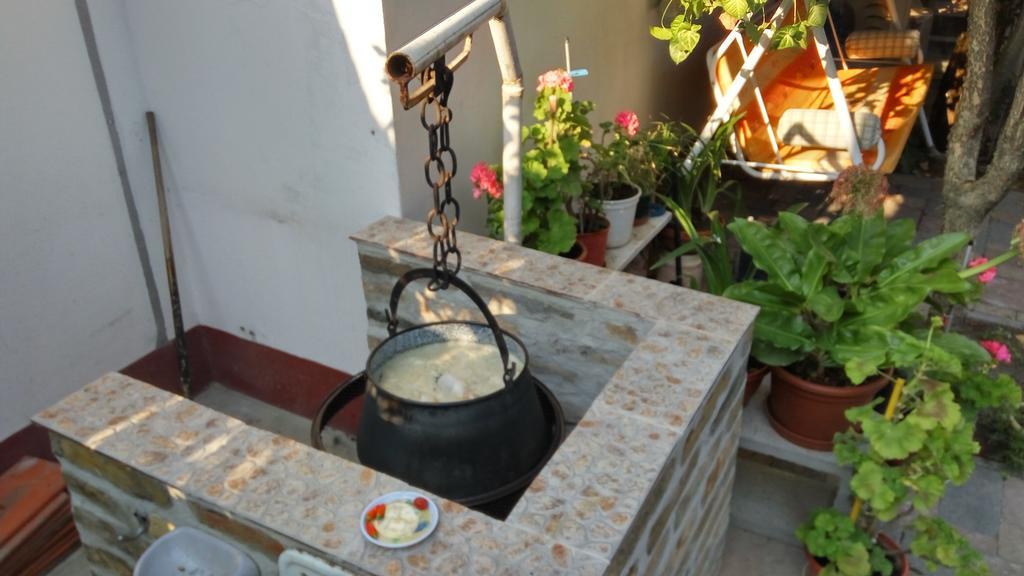 Szlavi Apartman Бая Экстерьер фото
